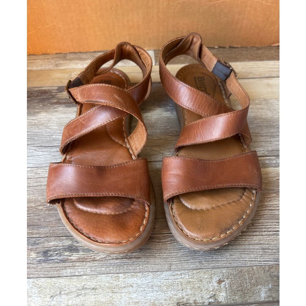 Born Strappy Sandals Leather Upper and Lining Women's Sz 8